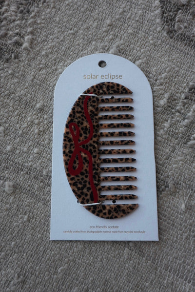 Wild Tamer Comb