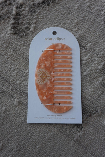 Wild Tamer Comb