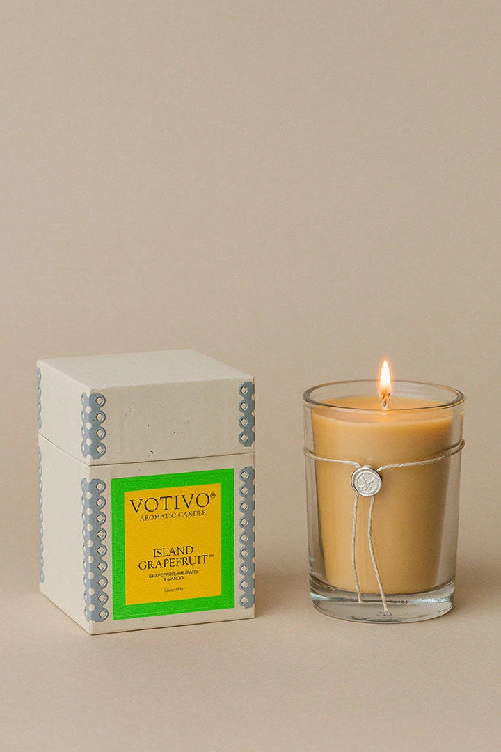 Votivo Aromatic Candle | Island Grapefruit