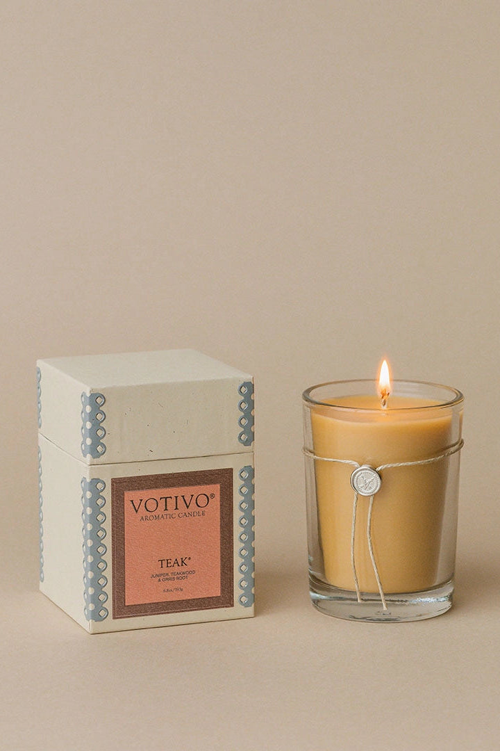 Votivo Aromatic Candle | Teak